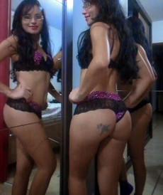 Sexy latinas selfies